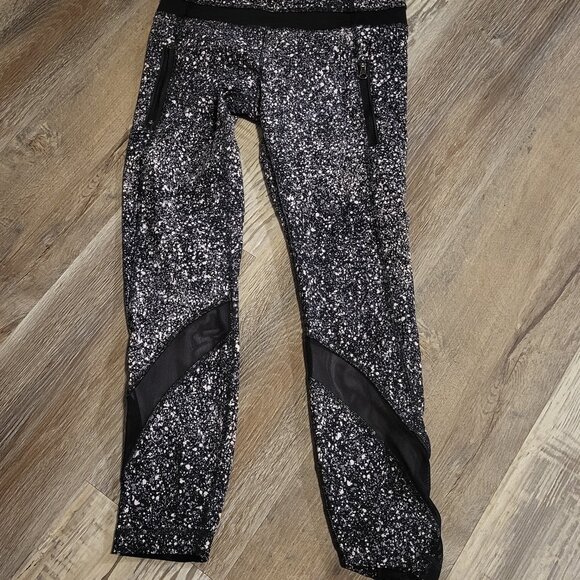 Lululemon leggings - Picture 1 of 4